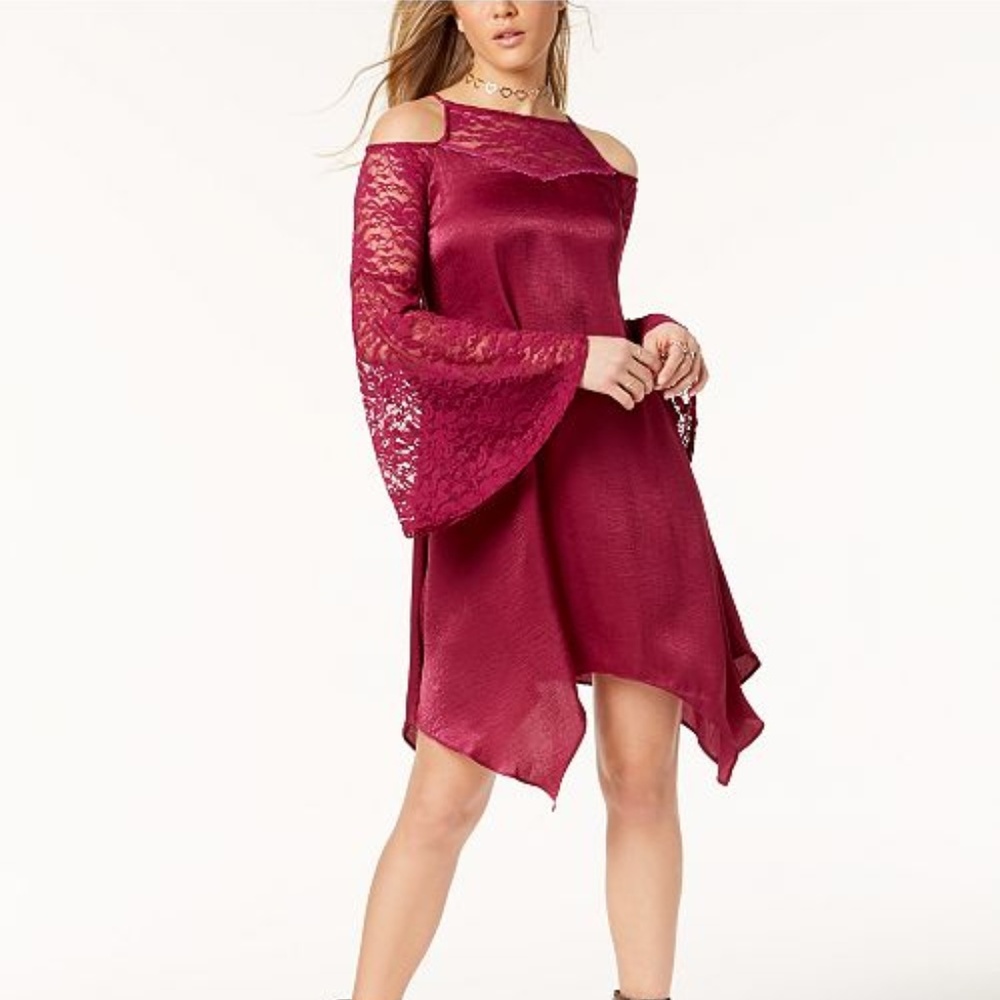 The Edit By Seventeen Juniors' Cold-Shoulder Dress